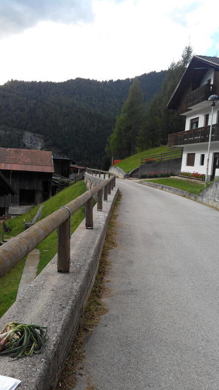 Casa Alpina Villa Cencenighe Exteriör bild